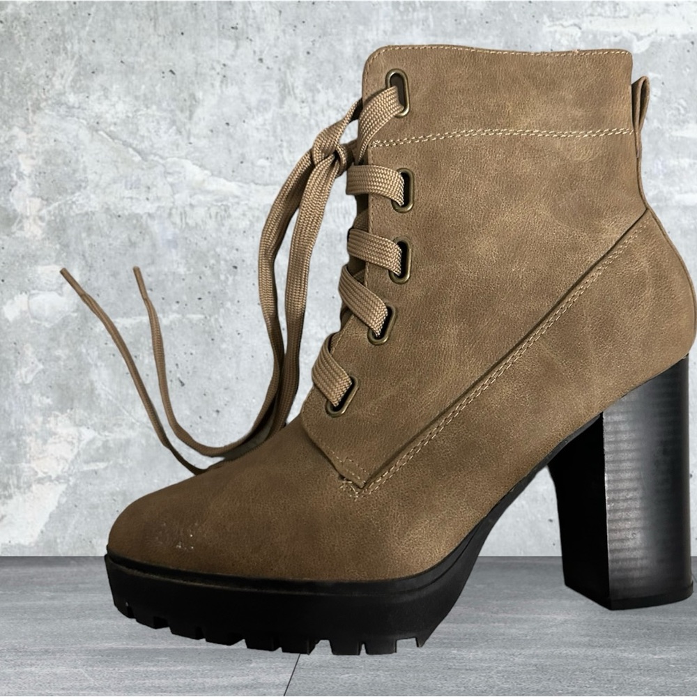 Soda Timeout Women's Block Heel Lace Up Platform Ankle Booties.
